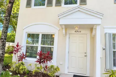 4900 SW 31st Ter, Fort Lauderdale: photo 1 of 21