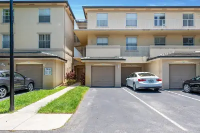 2060 Greenview Shores Blvd #322, Wellington: photo 1 of 20