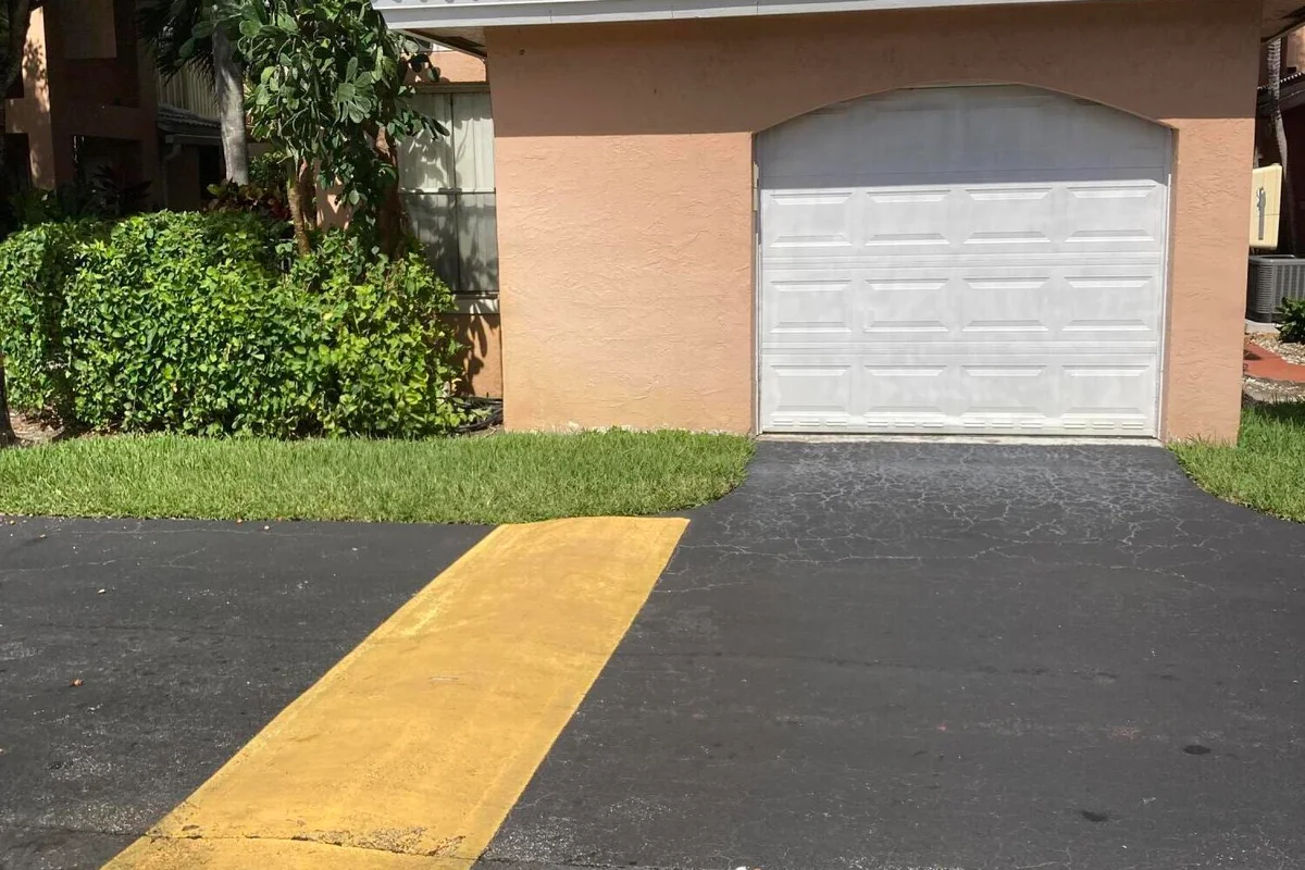 3243 NW 44th St #1, Oakland Park: photo 1 of 21