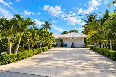 2036 Sharon St, Boca Raton: photo 1 of 25