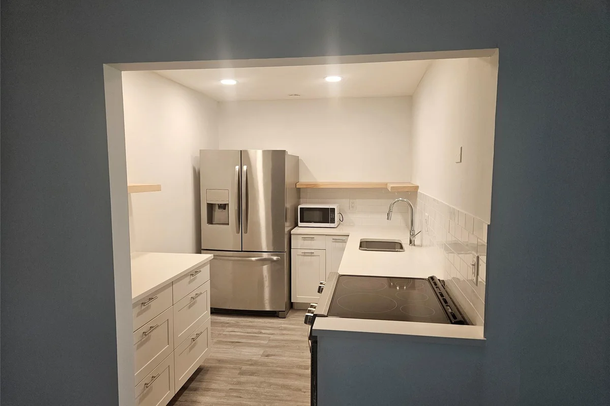959 SE 2nd Ave #107, Deerfield Beach: photo 1 of 48