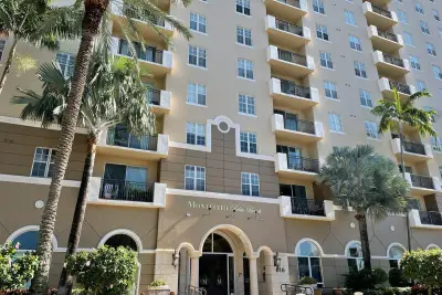 616 Clearwater Park Rd #1007, West Palm Beach: photo 1 of 10