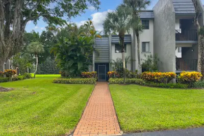 4803 Esedra Ct, Lake Worth: photo 1 of 34
