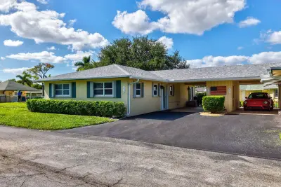 218 Cardinal Ln, Delray Beach: photo 1 of 44