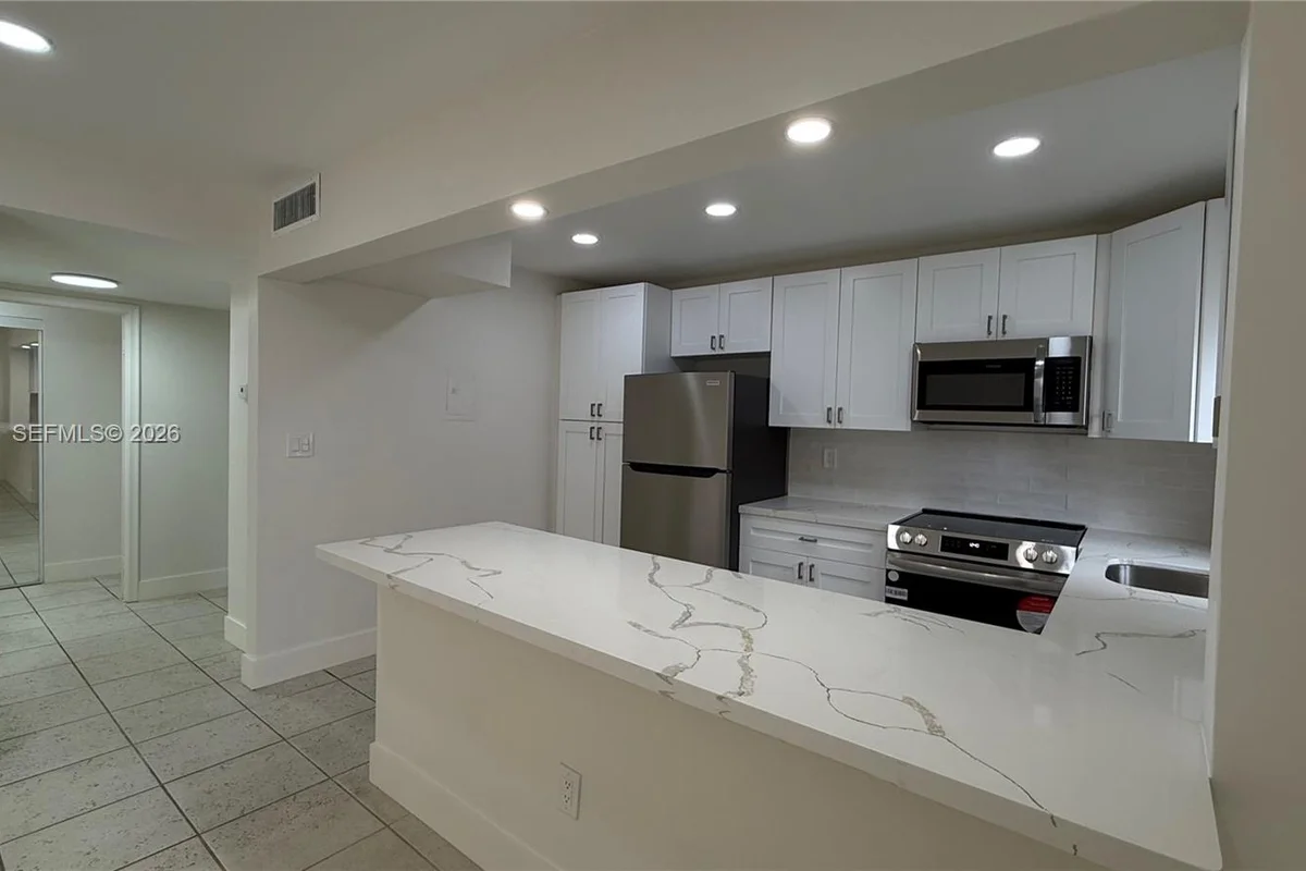 7727 SW 86th St #A1-308, Miami: photo 1 of 12