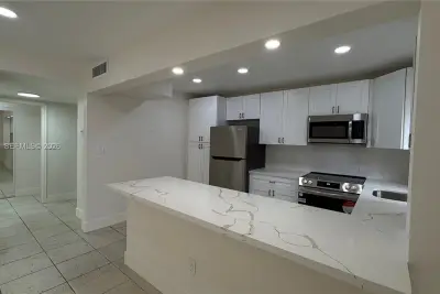 7727 SW 86th St #A1-308, Miami: photo 1 of 12