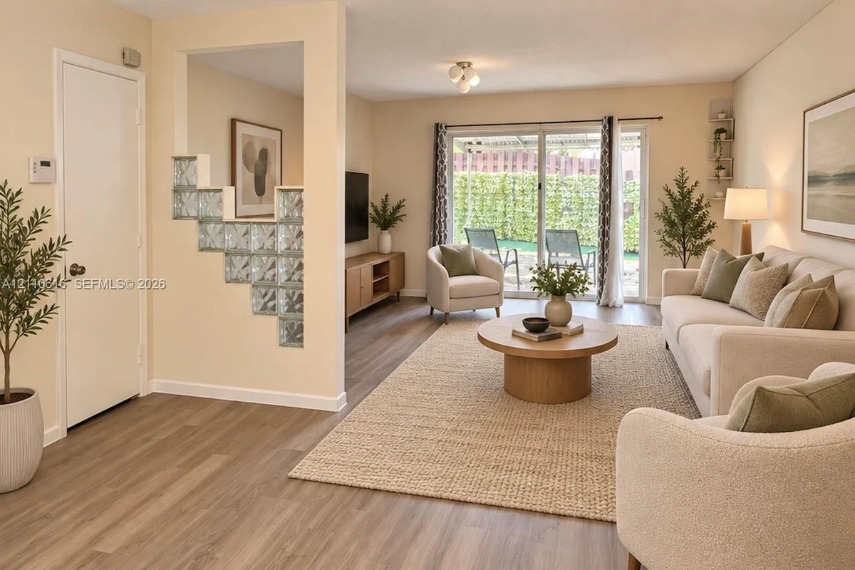 3007 NW 68th St #9C, Fort Lauderdale: photo 1 of 6