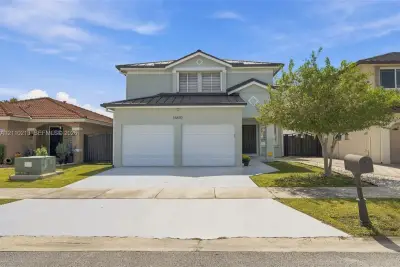 15670 SW 58th Ter, Miami: photo 1 of 40