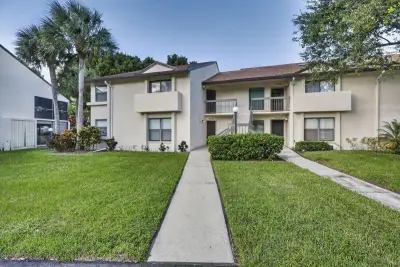 3326 Perimeter Dr, Lake Worth: photo 1 of 50