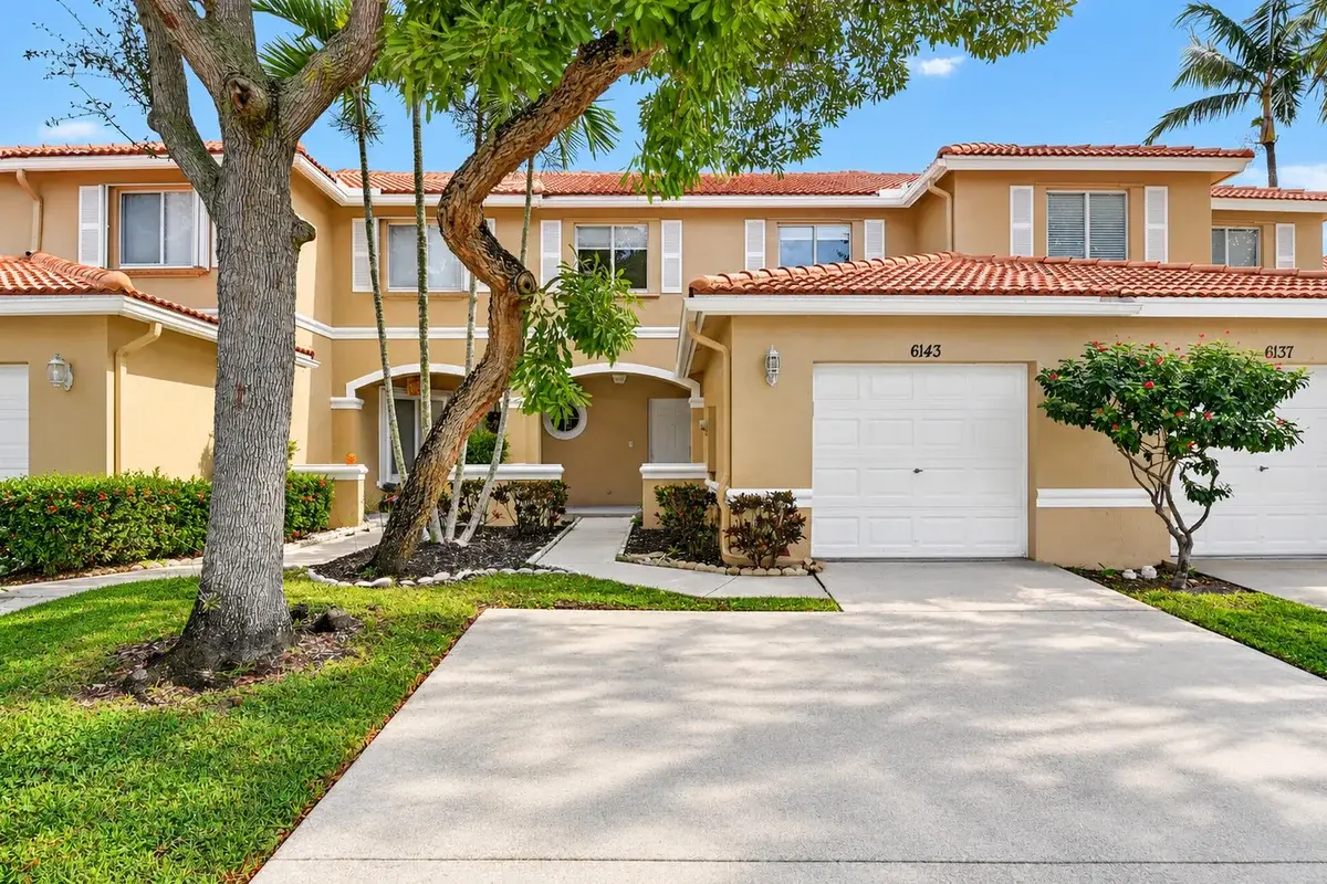6143 Whalton St, West Palm Beach: photo 1 of 60