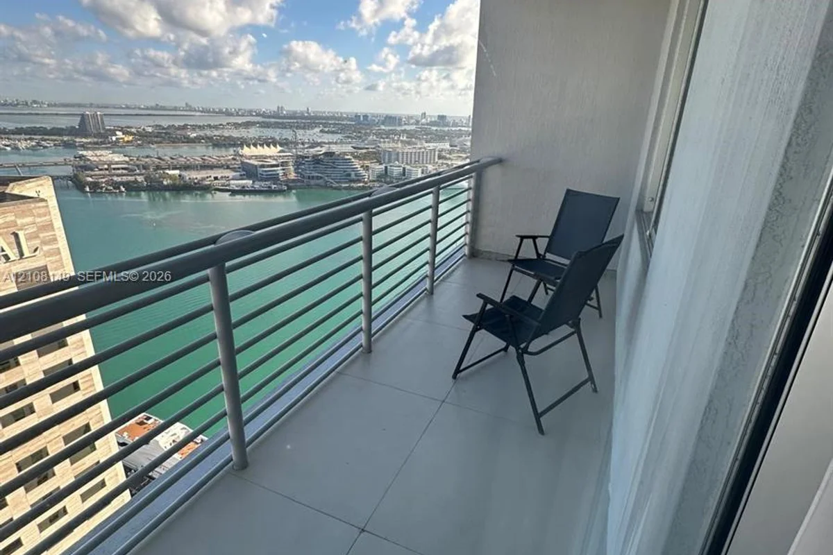 335 S Biscayne Blvd #4204, Miami: photo 1 of 13