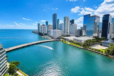 701 Brickell Key Blvd #2412, Miami: photo 1 of 16