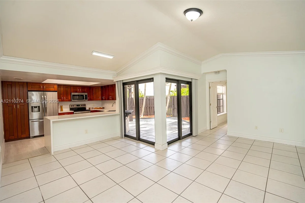 14955 SW 49th Ln #5E, Miami: photo 1 of 31