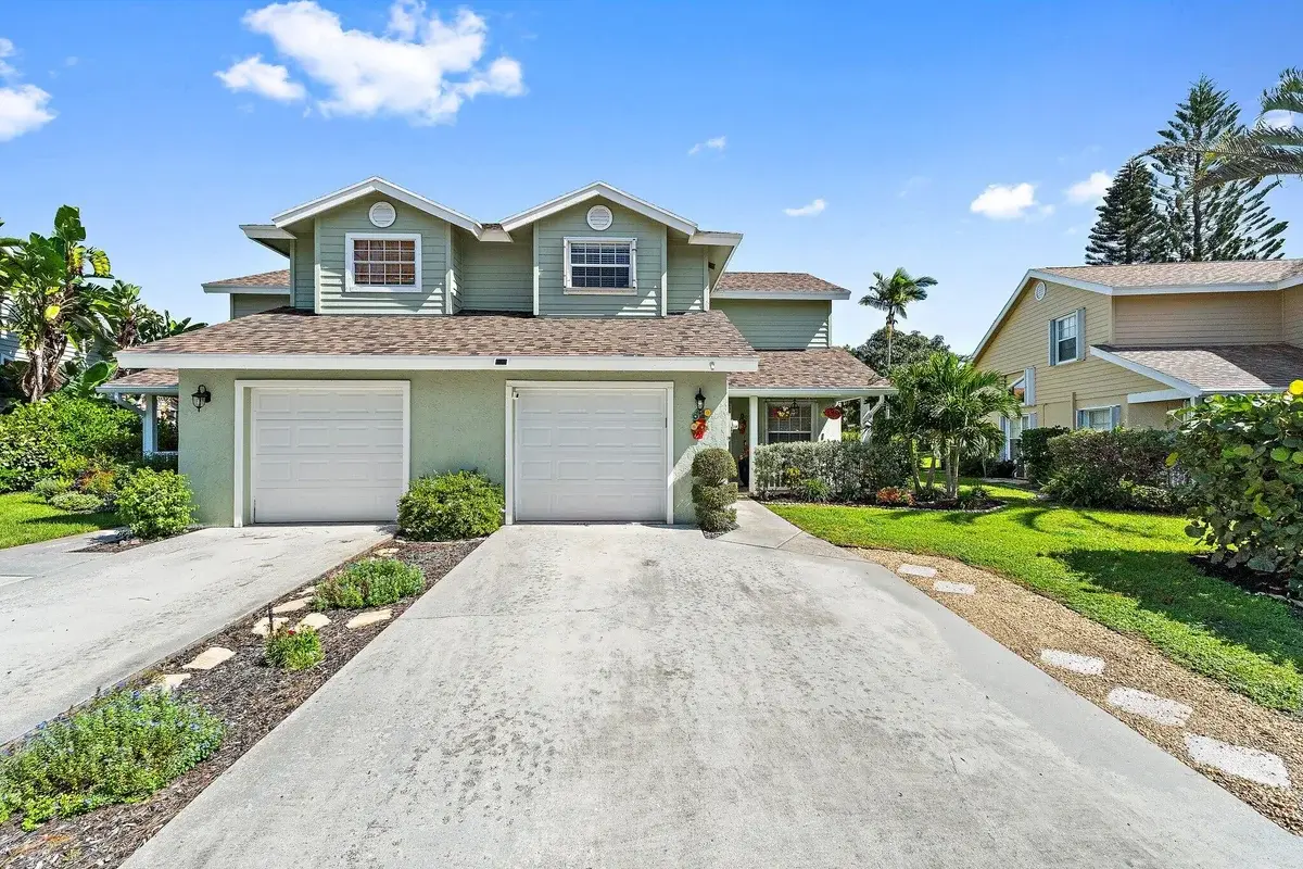 13146 Quiet Woods Rd #B, Wellington: photo 1 of 44