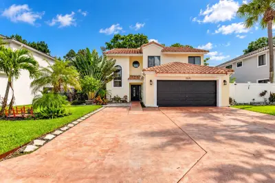 10670 Palm Spring Dr, Boca Raton: photo 1 of 67