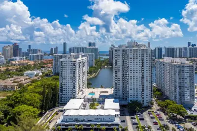 2750 NE 183rd St #2404, Aventura: photo 1 of 58