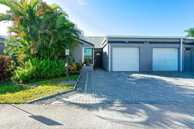 4550 Biddeford Ave #38, West Palm Beach: photo 1 of 50