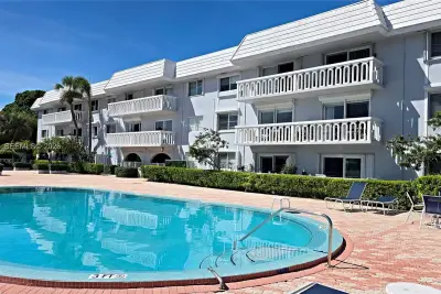 100 Edgewater Dr #115, Coral Gables: photo 1 of 23