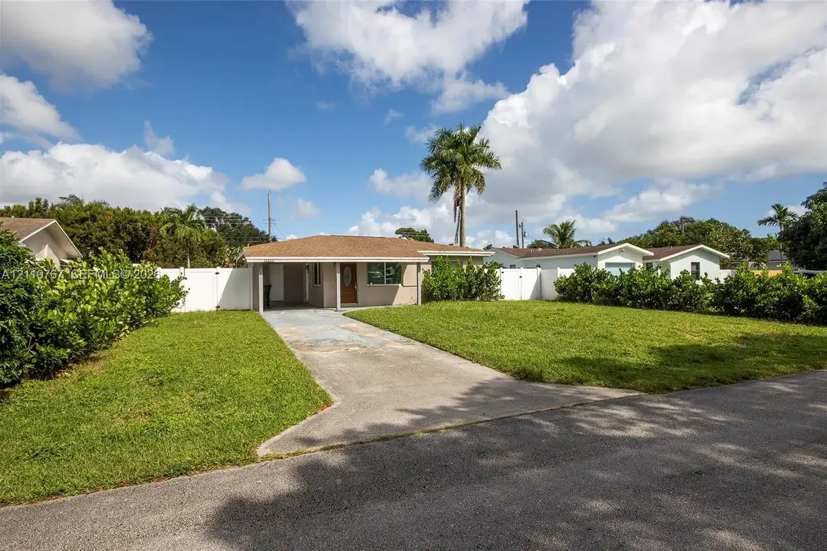 5305 Cleveland Rd, Delray Beach: photo 1 of 27