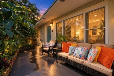 4261 NE 11th Ter, Pompano Beach: photo 1 of 17