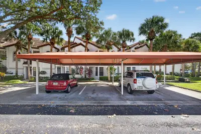 2439 Treasure Isle Dr #7, West Palm Beach: photo 1 of 101