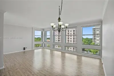 700 Biltmore Way #711, Coral Gables: photo 1 of 18