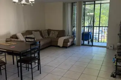 8500 SW 133rd Ave Rd #317, Miami: photo 1 of 9
