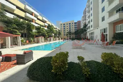 2775 NE 187th St #621, Aventura: photo 1 of 27