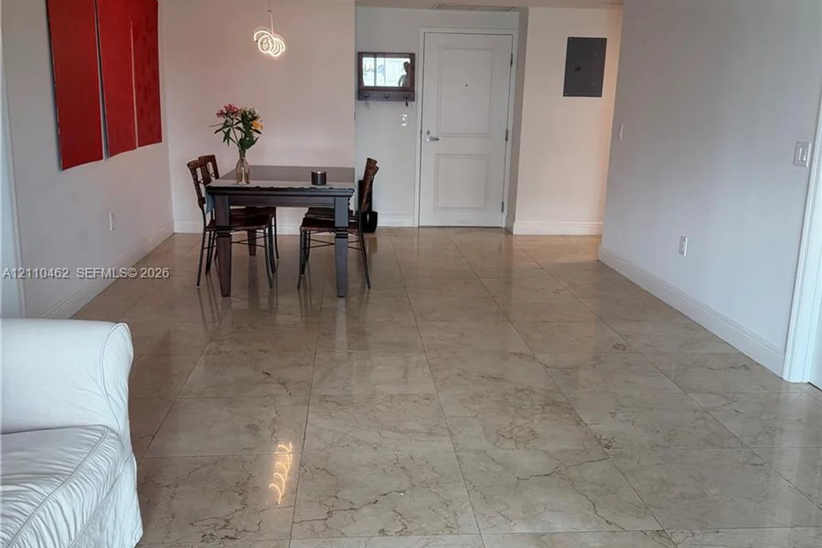 1250 S Miami Ave #903, Miami: photo 1 of 17