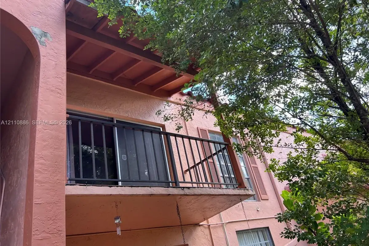 7101 Miami Lakes Dr #Q12, Miami Lakes: photo 1 of 17