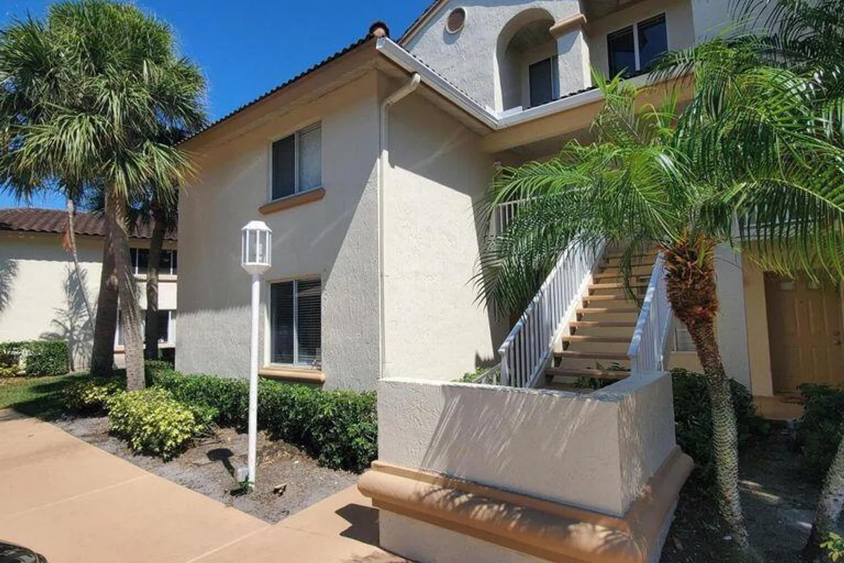 6101 Glenmoor Dr, West Palm Beach: photo 1 of 15
