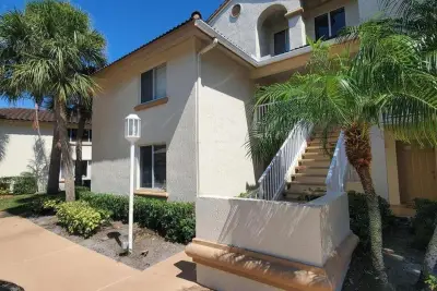 6101 Glenmoor Dr, West Palm Beach: photo 1 of 15