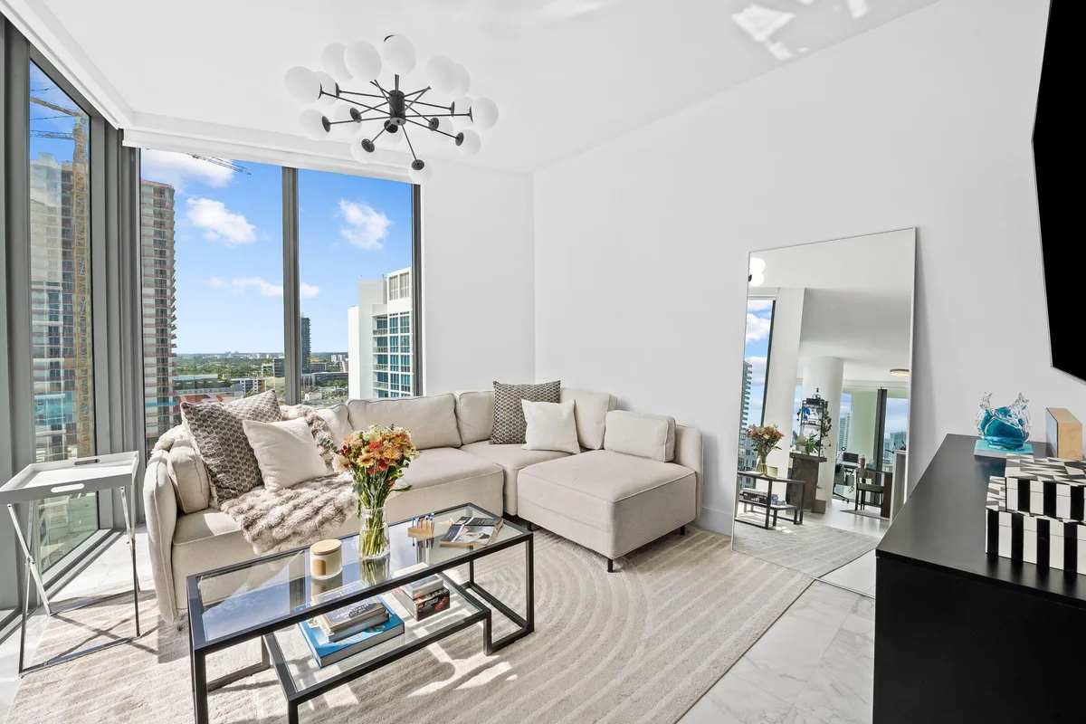 2900 NE 7th Ave #1909, Miami: photo 1 of 34