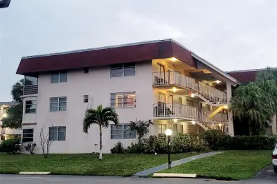 2901 NW 47th Ter #247B, Lauderdale Lakes: photo 1 of 27