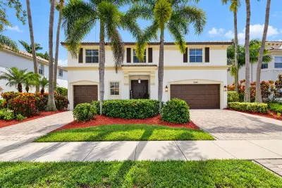 2286 Merriweather Way, Wellington: photo 1 of 101