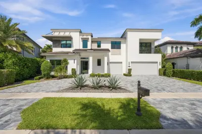 17558 Cadena Dr, Boca Raton: photo 1 of 42