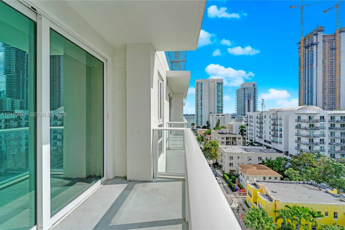 321 NE 26th St #907, Miami: photo 1 of 47