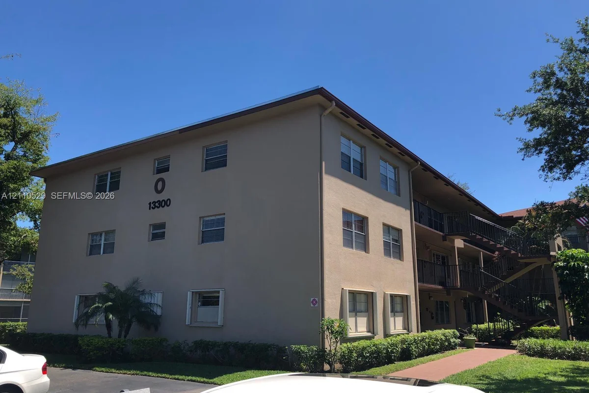 13300 SW 1st St #301 - O, Pembroke Pines: photo 1 of 27