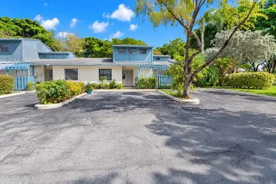 3617 SW 69th Ter #24-Z, Miramar: photo 1 of 35