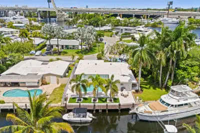 2131 SW 23rd Ave, Fort Lauderdale: photo 1 of 29