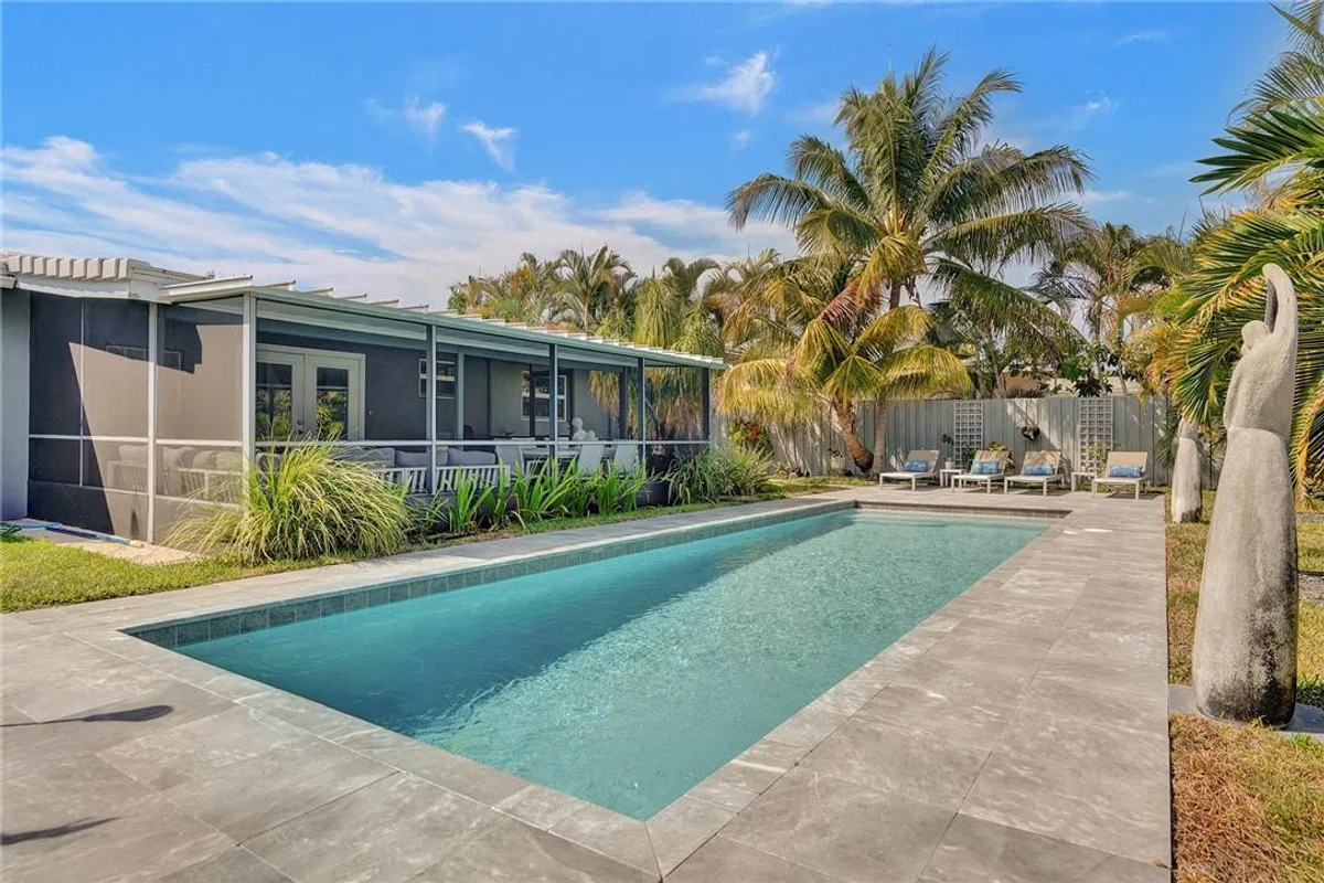 5120 NE 17th Ave, Fort Lauderdale: photo 1 of 53
