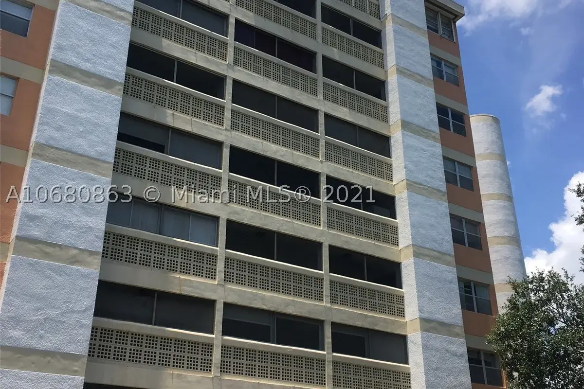 3301 Spanish Moss Ter #906, Lauderhill: photo 1 of 31